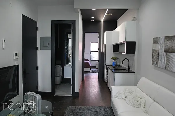 Rented by Rennit Inc. | media 24