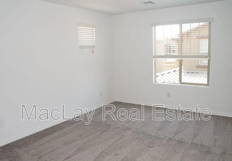 3809 N 100th Dr — Photo 13