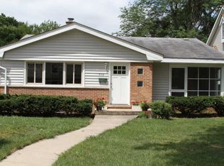 516 Whittier Ave, Glen Ellyn, IL