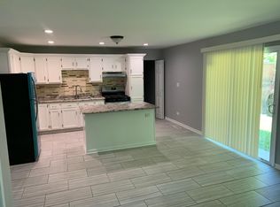 728 Delta Ave, Romeoville, IL 60446