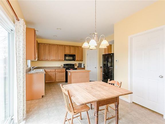 5th image of 1451 Coral Dr