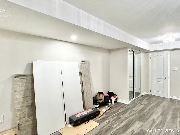 16 Hawtrey Rd #2 — Photo 9