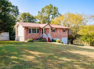 19 Dee Vue Ln, Rossville, GA 30741