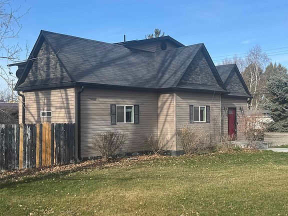 3rd image of 464 E Alice St