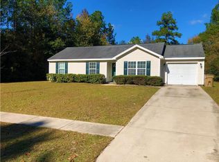 421 Shadowbrook Cir, Springfield, GA 31329