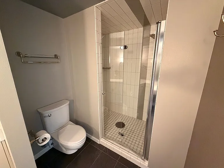 13139 W Seville Dr — Photo 15