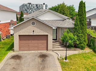 1922 Dalhousie Cres, Oshawa, ON L1G 8C3
