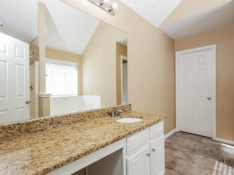 11147 Aliyah Dr — Photo 12