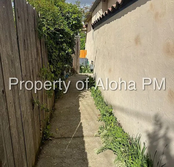 617 N San Felipe Dr #B — Photo 1