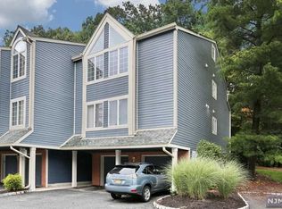 117 Surrey Ct #117, Ramsey, NJ 07446