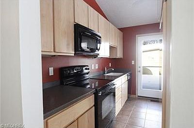 5th image of 4536 Coe Ave