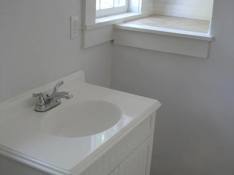 210 E Anderson Ave — Photo 11