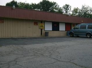 527 Newnan Rd, Carrollton, GA 30117