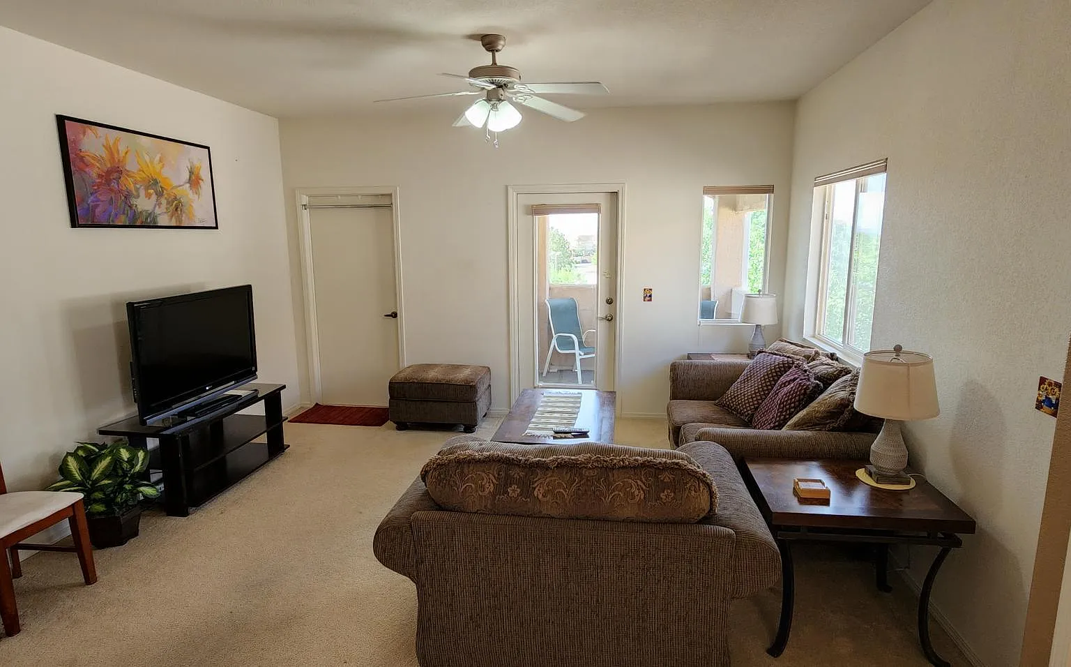3 bed, 1235 sqft, $2,325 — Photo 3
