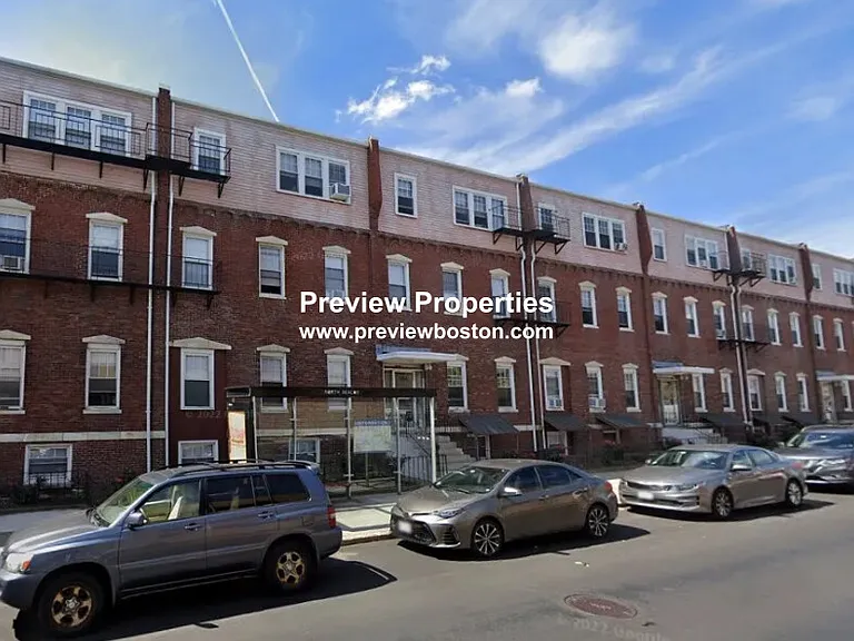 N Beacon St — Photo 1