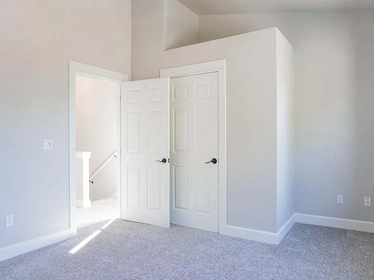 8701 SW Spruce St #14 — Photo 9