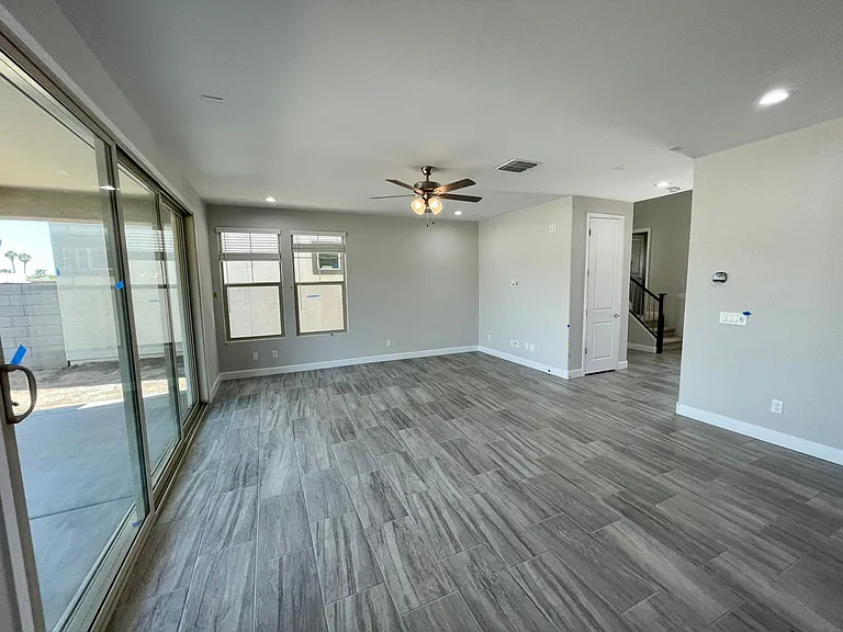 628 W Derringer Way — Photo 8