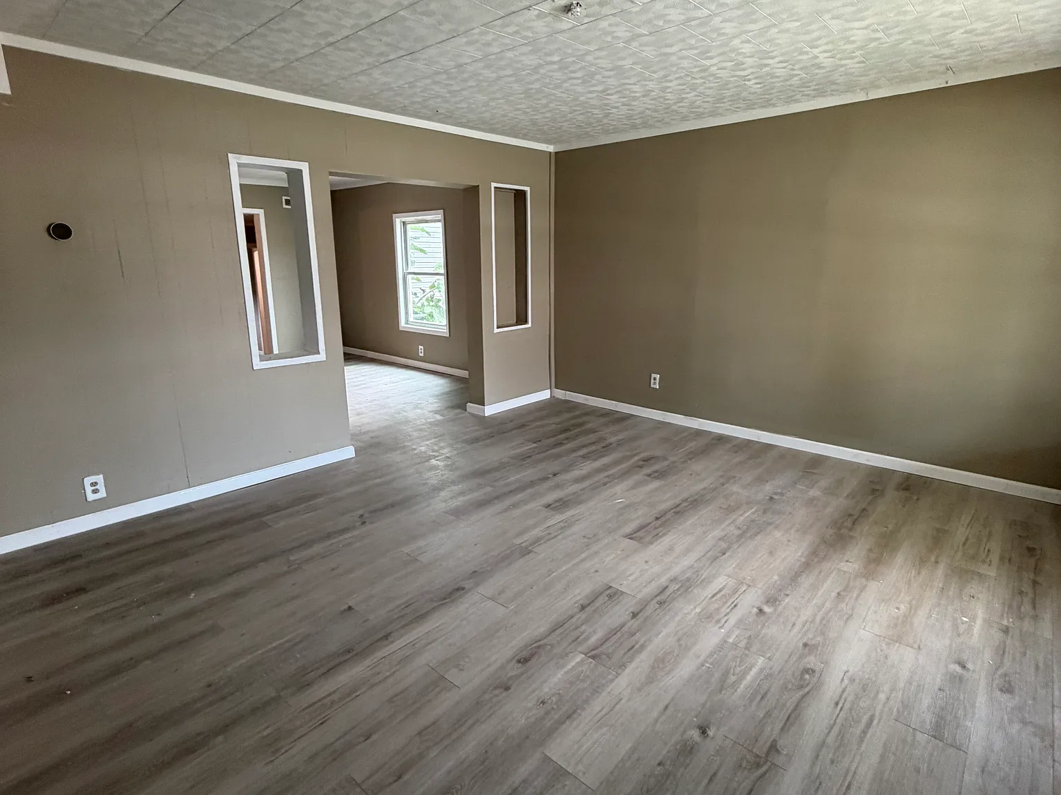 4 bed, 1568 sqft, $1,400 — Photo 3