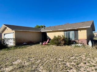 514 Regina Rd NW, Albuquerque, NM 87105