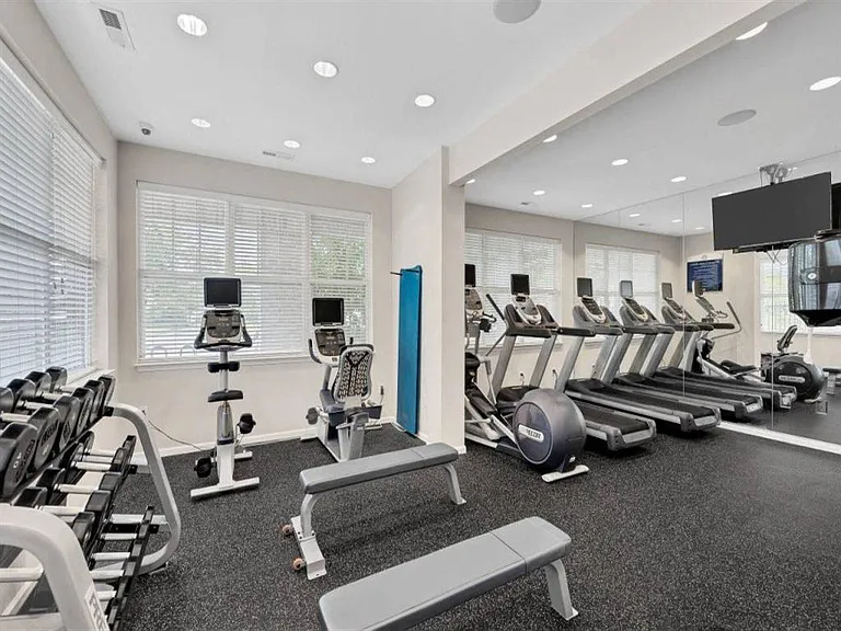 The Quarters at Park View — Photo 21