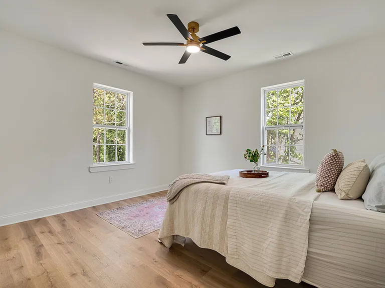 512 Bancroft Ave — Photo 21