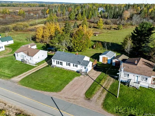 71 Fairfield Rd, Sackville, NB E4L 2X4