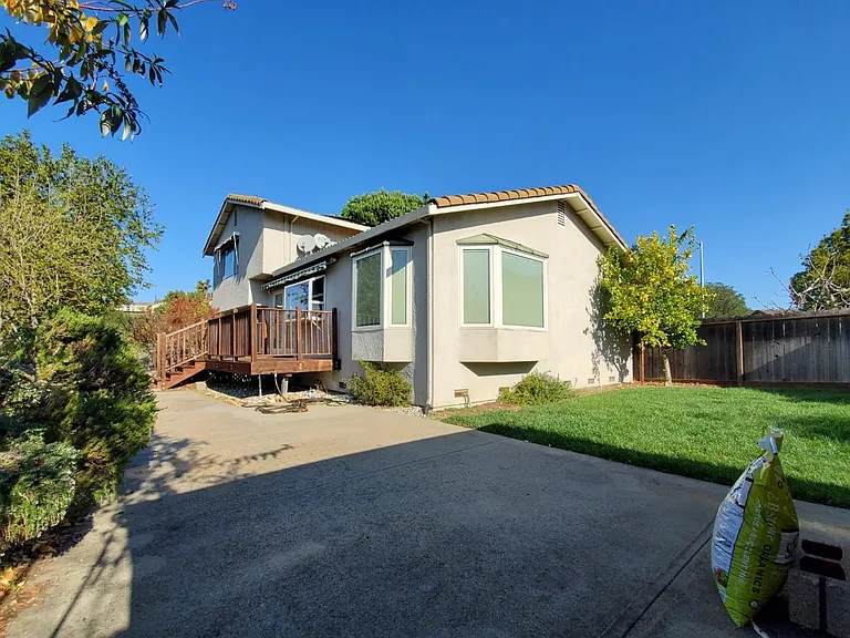 5700 Skyview Pl — Photo 20
