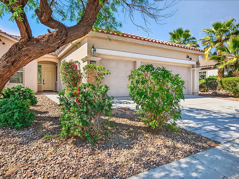 80081 Camino Santa Elise — Photo 1