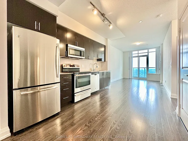 7161 Yonge St #2833 — Photo 7
