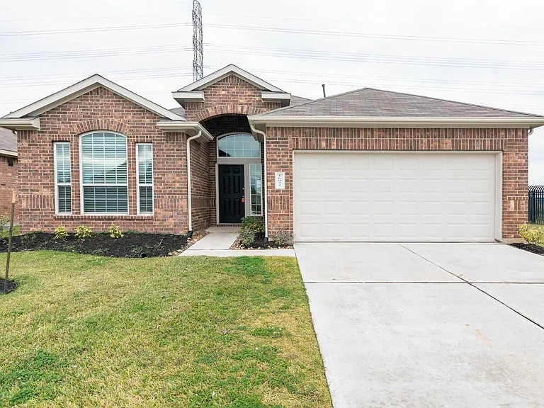 Cory Cornel Ln — Photo 1