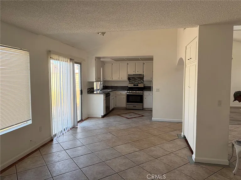 1715 Boysenberry Way — Photo 6
