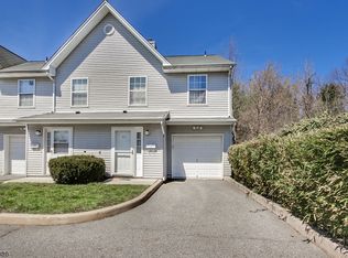 4C Star Lake Rd #4C, Bloomingdale, NJ 07403