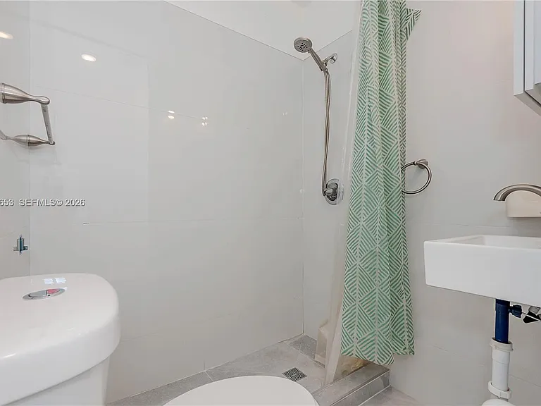 259 NE 111th St #1 — Photo 5