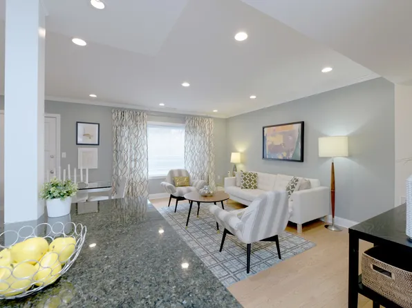 73 Sherman Rd, Chestnut Hill, MA 02467