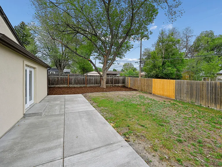 309 Redwood Dr — Photo 20