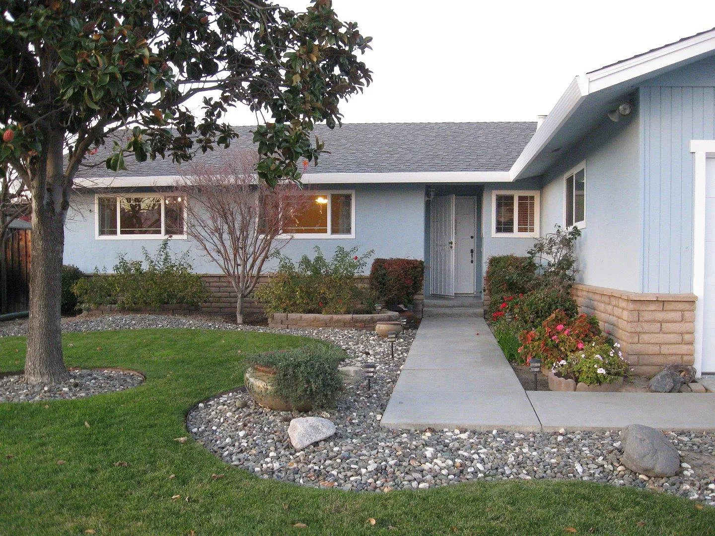 1490 Rainbow Dr photo 1