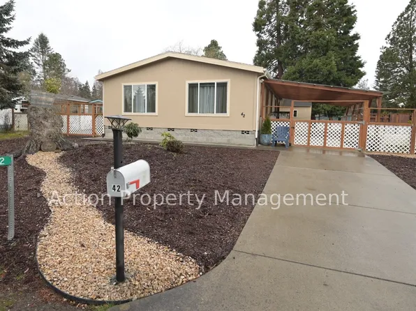 42 Heather Cir, Port Angeles, WA 98362