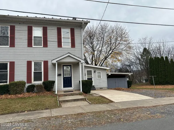 32 S Main St, Watsontown, PA 17777