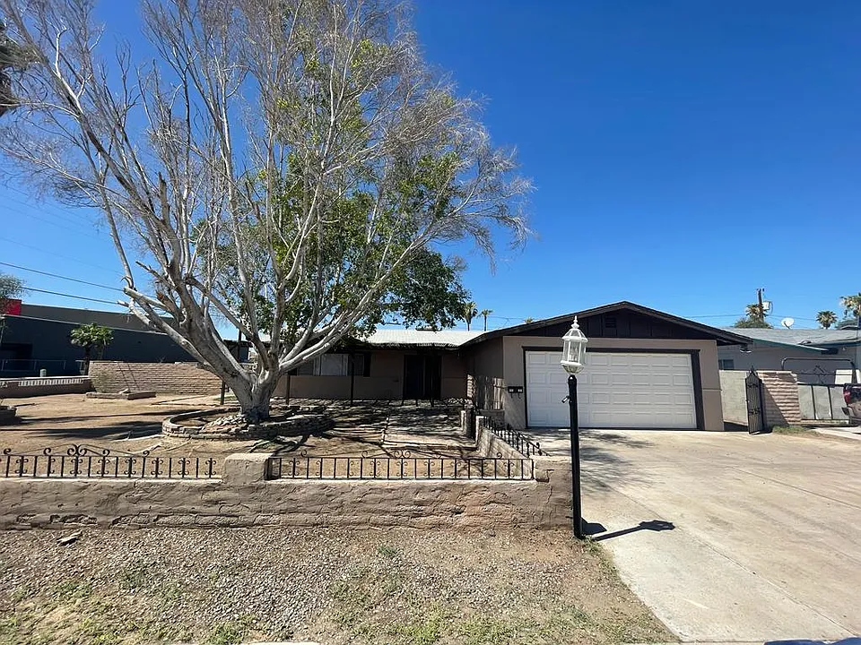 3098 S Del Mar Ave