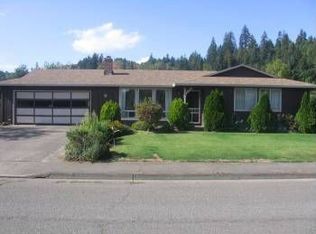 76572 Commercial St, Oakridge, OR