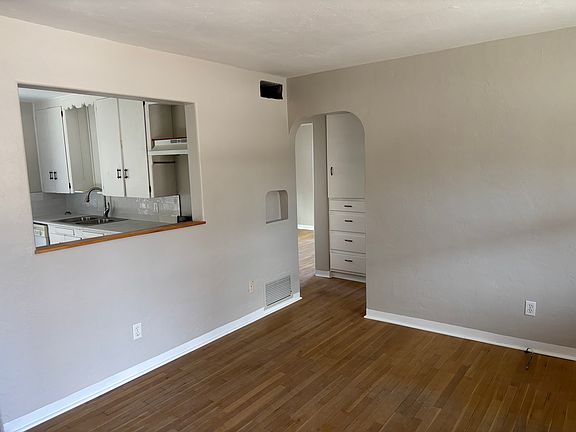 5th image of 1307 Richmond Dr NE