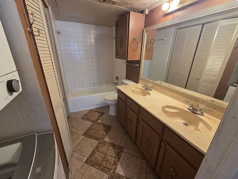 9819 Walnut St #103 — Photo 3