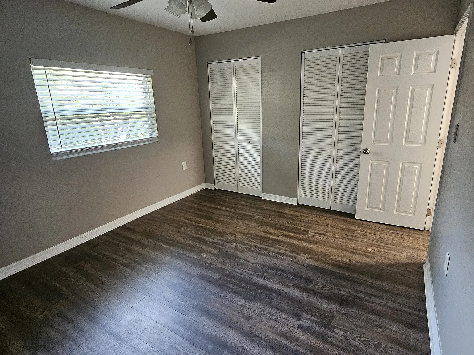 2 bed, 970 sqft, $2,100 — Photo 2