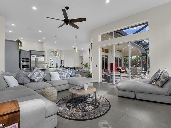 4th image of 12083 Mahogany Isle Ln