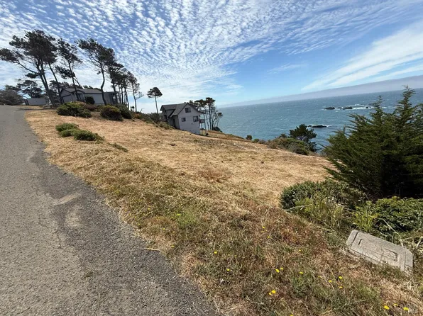 38640 Coral Ct, Gualala, CA 95445