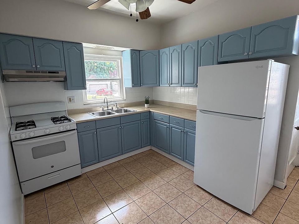 1st image of 1669 New Haven Ave Floor 1