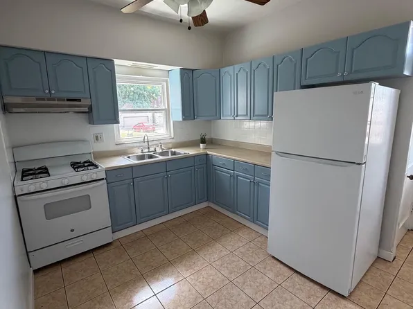 1669 New Haven Ave Floor 1, Pittsburgh, PA 15216