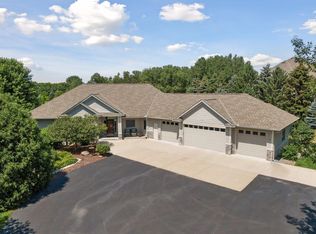 24940 W Cedar Lake Dr, New Prague, MN 56071