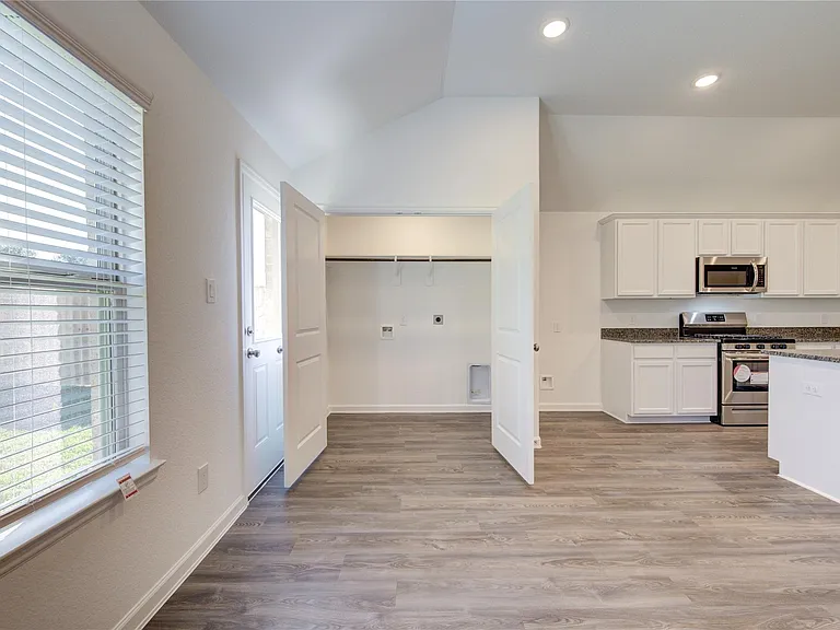 5419 Tourmaline Way — Photo 33