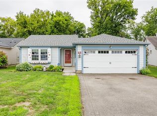 23 Lone Oak Cir, Penfield, NY 14526